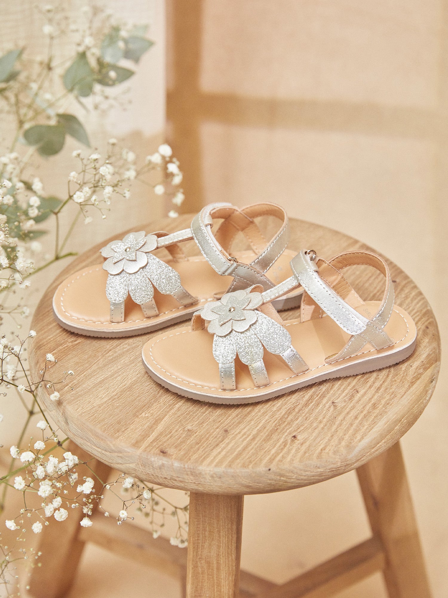 tmp/68893507776/products/71cf6e00-3afd-4eb2-afd9-96d54e5026eb/24N10PF61D0E_956_185c50efd-865e-40c0-9610-3b2d736e1432.jpg