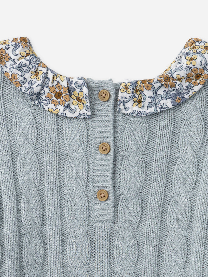 Dunkelblaues Oberteil und gedruckte Blumenleggings für Mädchen