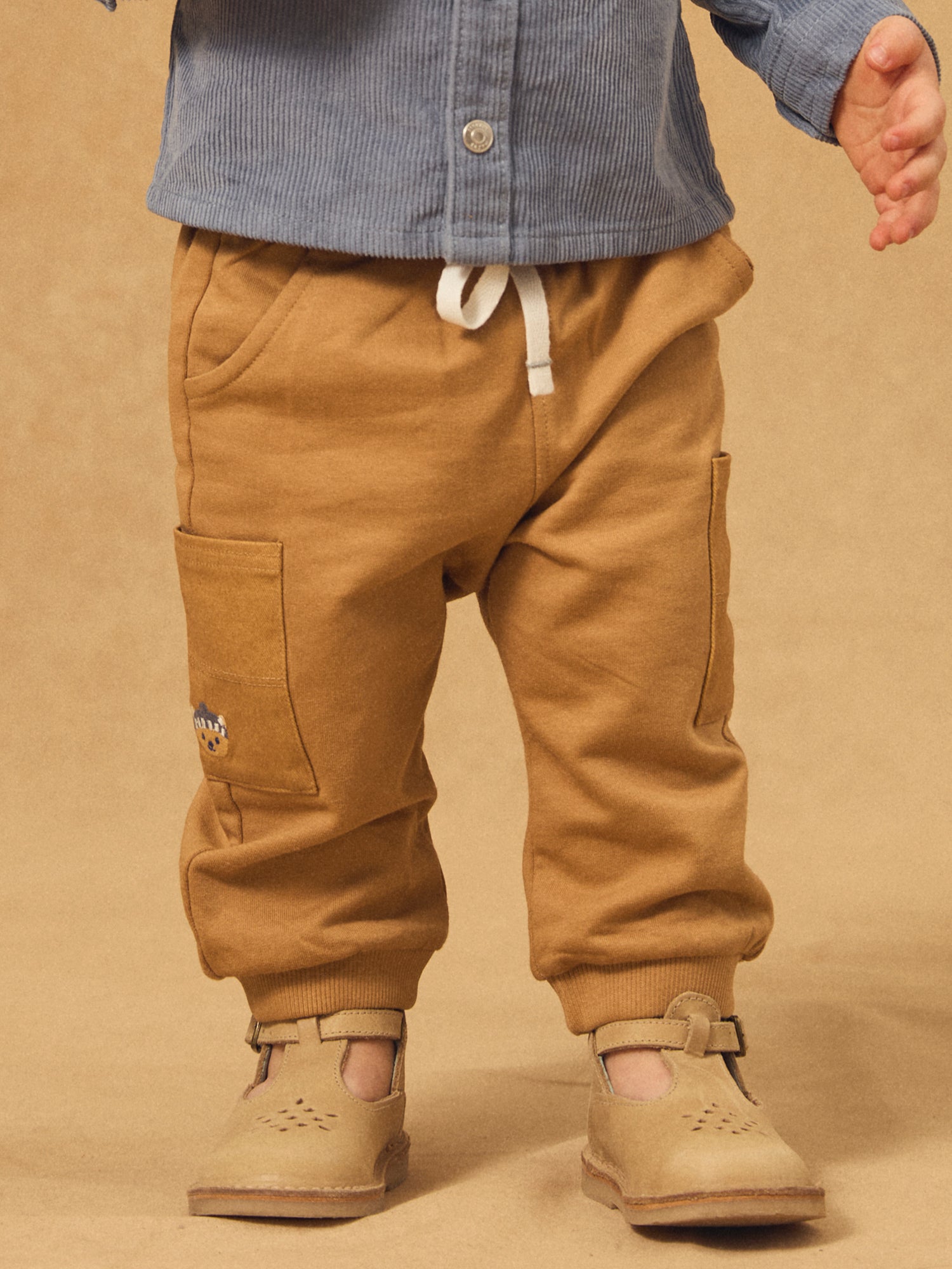 Braune Hose Mädchen