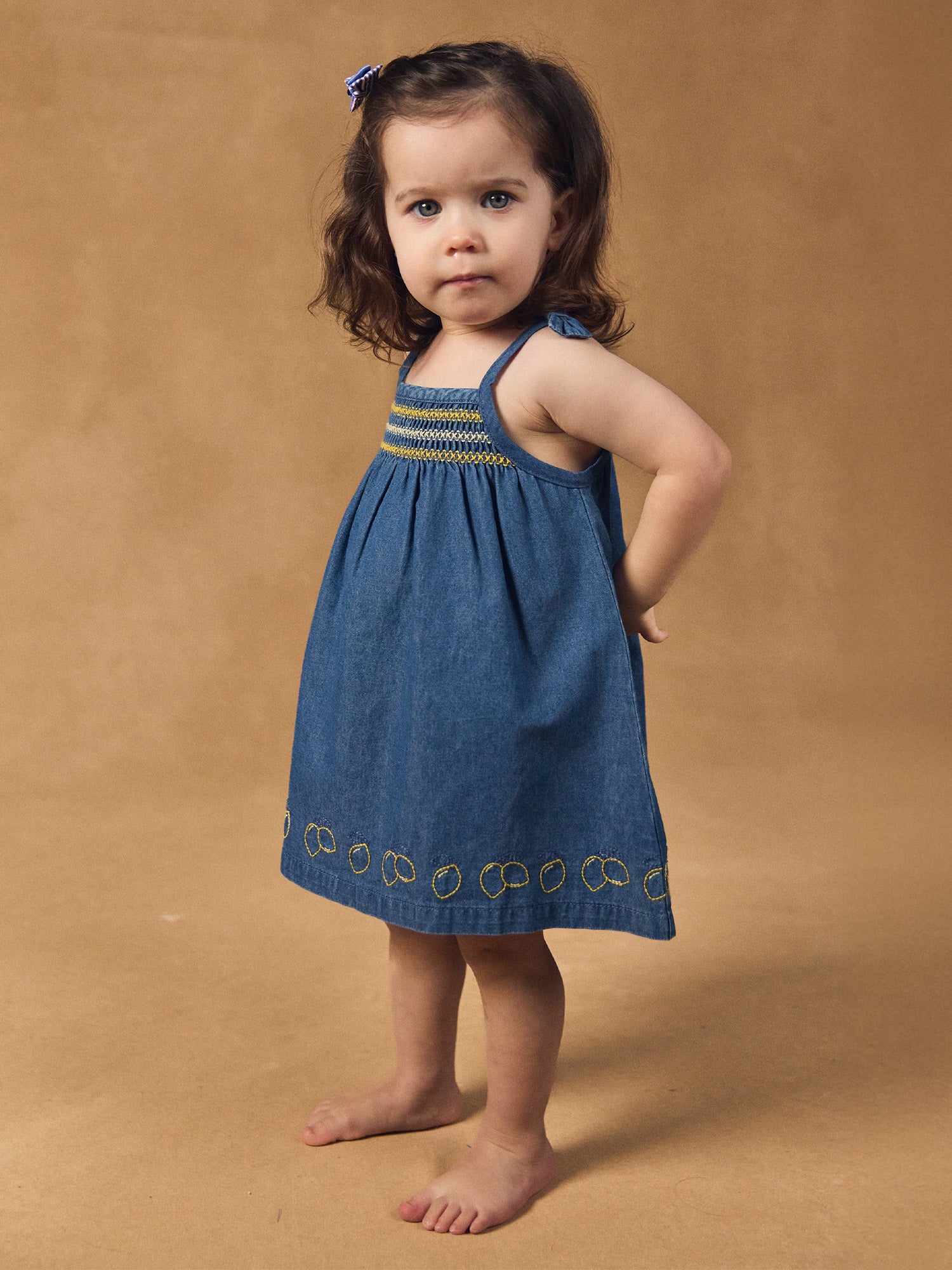 Denim-Kleid mit Zitronen-Stickereien für Baby-Mädchen