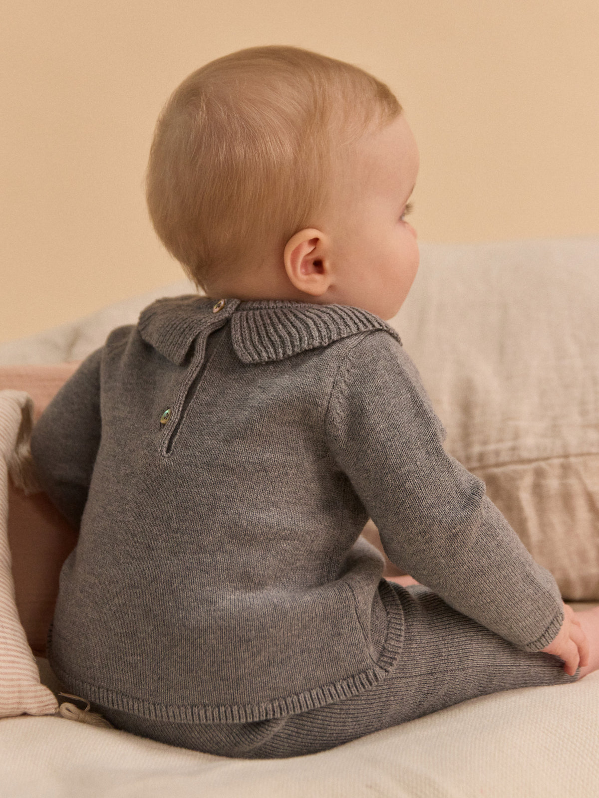 Ensemble Pullover und Hose grau Geburt Mädchen