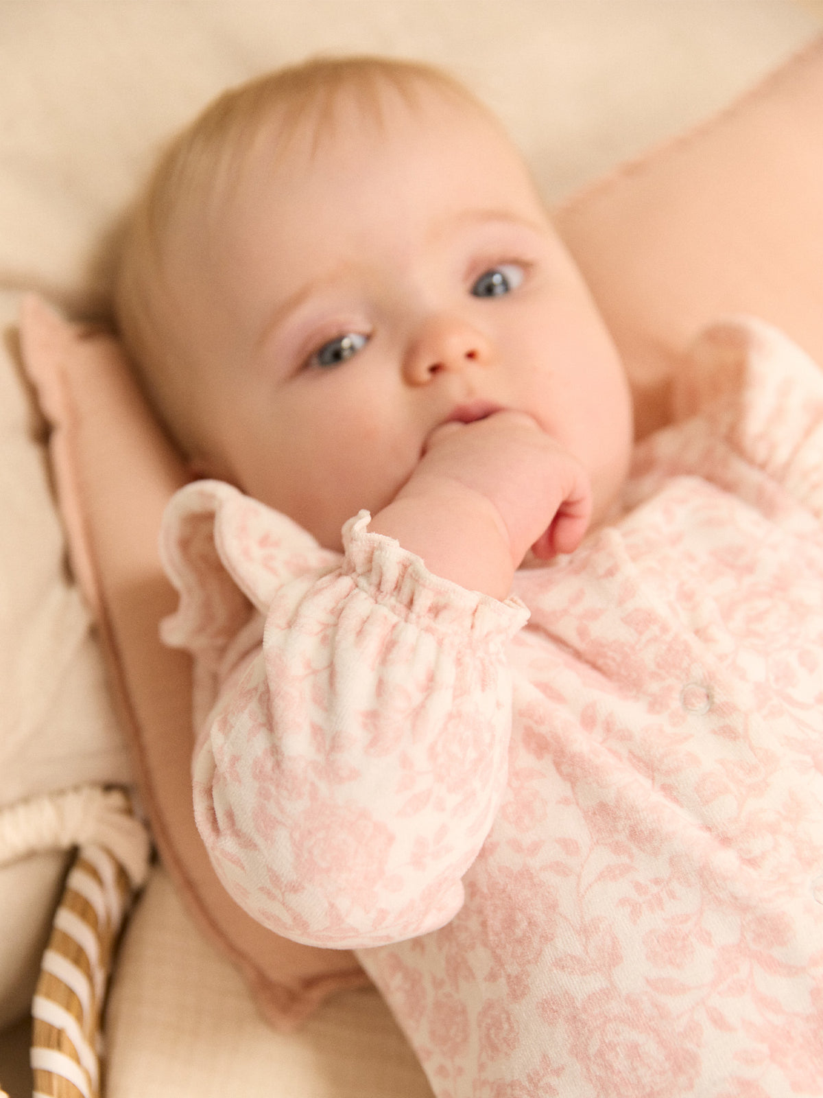 Grenouillère écru imprimé fleuri Naissance Fille