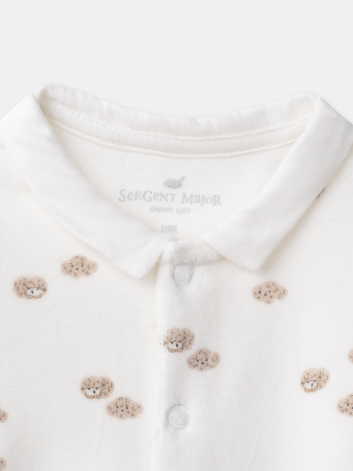 Ecru Overall mit Schafen und Wolkenprint Geburt Junge