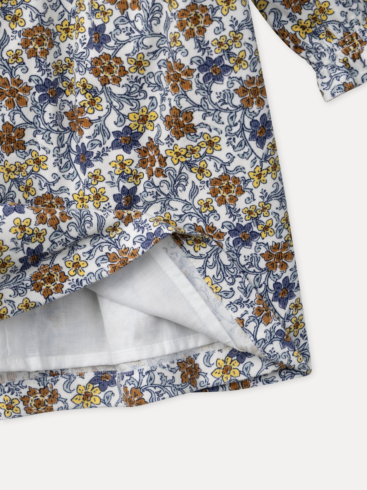 Blumendruckkleid mit weißem Kragen für Mädchen