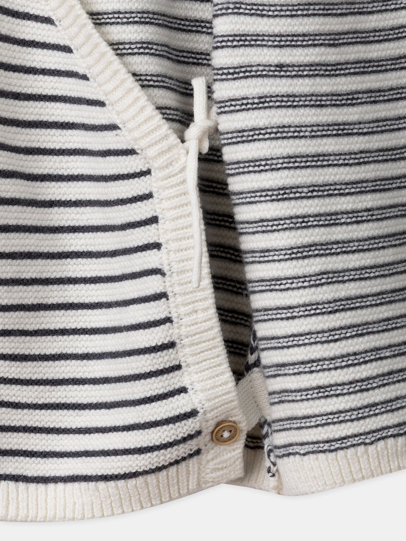 Strickset mit Pullunder + Hose + Socken für Neugeborene unisex