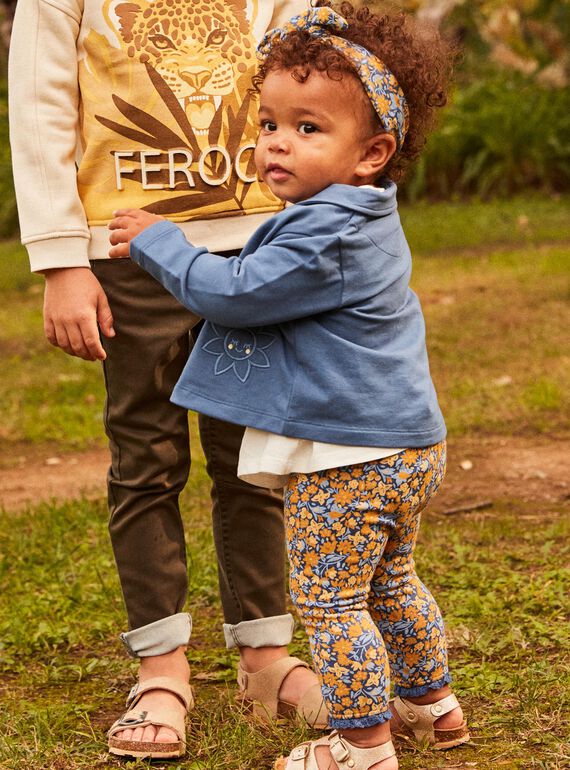 Ecru Bluse mit dunkelblauer Leggings und Stirnband mit Blumenmuster 23E1BF81ENS001