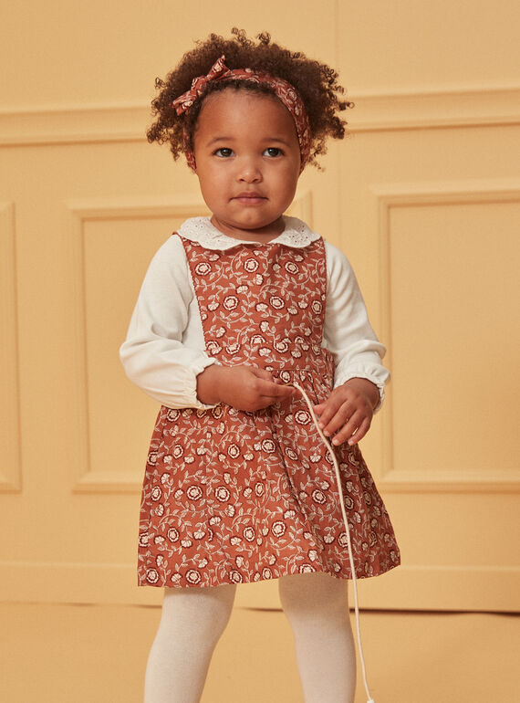 Schürzenkleid mit Blumenmuster LAERICA / 24H1BFK1CHS809