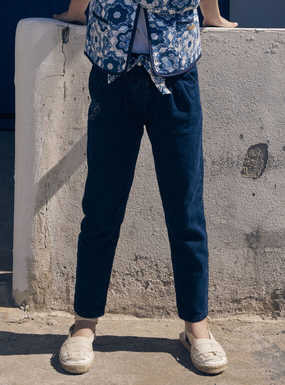 Blaue Karottenjeans mit geblümtem Gürtel LEJINETTE / 24H2PFJ1JEAK005