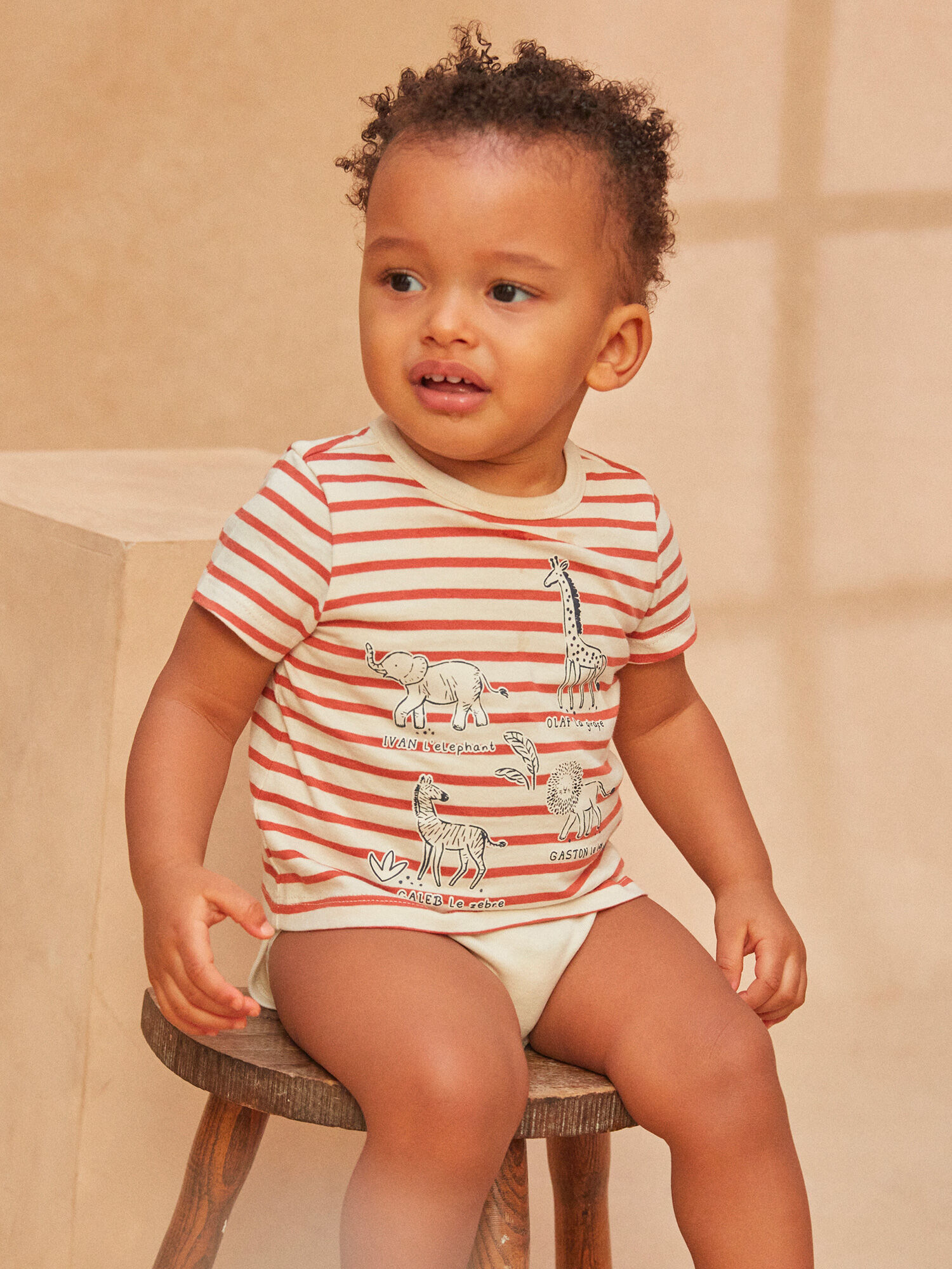 Baby peeking t shirt discount