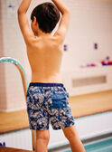 Badeshorts für Kind Junge mit blauem Blattdruck CYSHORTAGE / 22E4PGO6MAI622