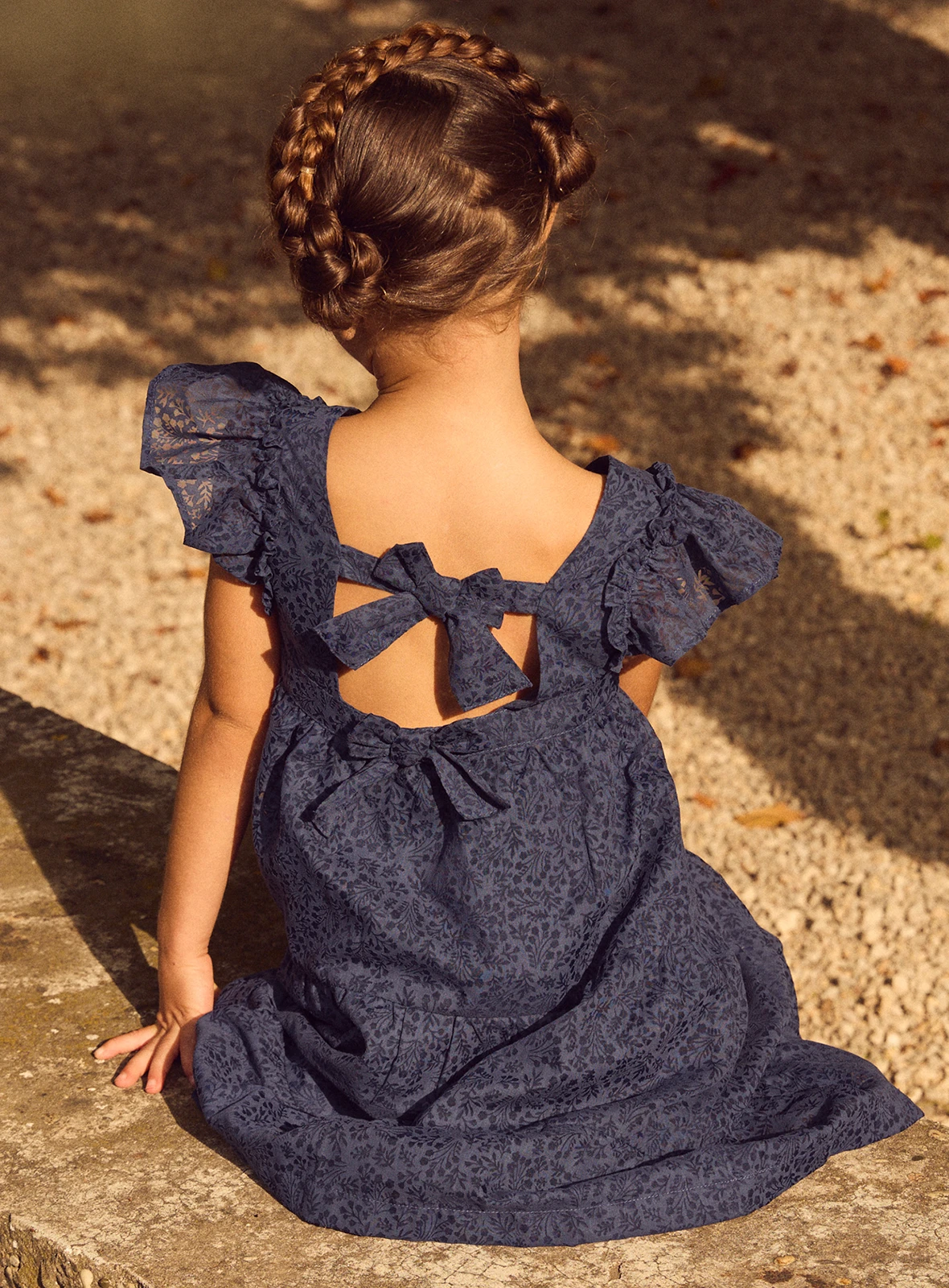 Sergent Major - Kollektion Zeremonie : Marineblaues Kleid mit Blumenschleier